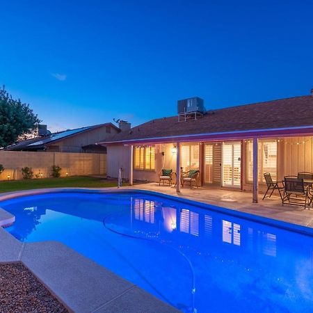 Large Pool With Diving Board, Remodeled 3Bdrm, Near State Farm Stdm And More! Peoria Exterior photo