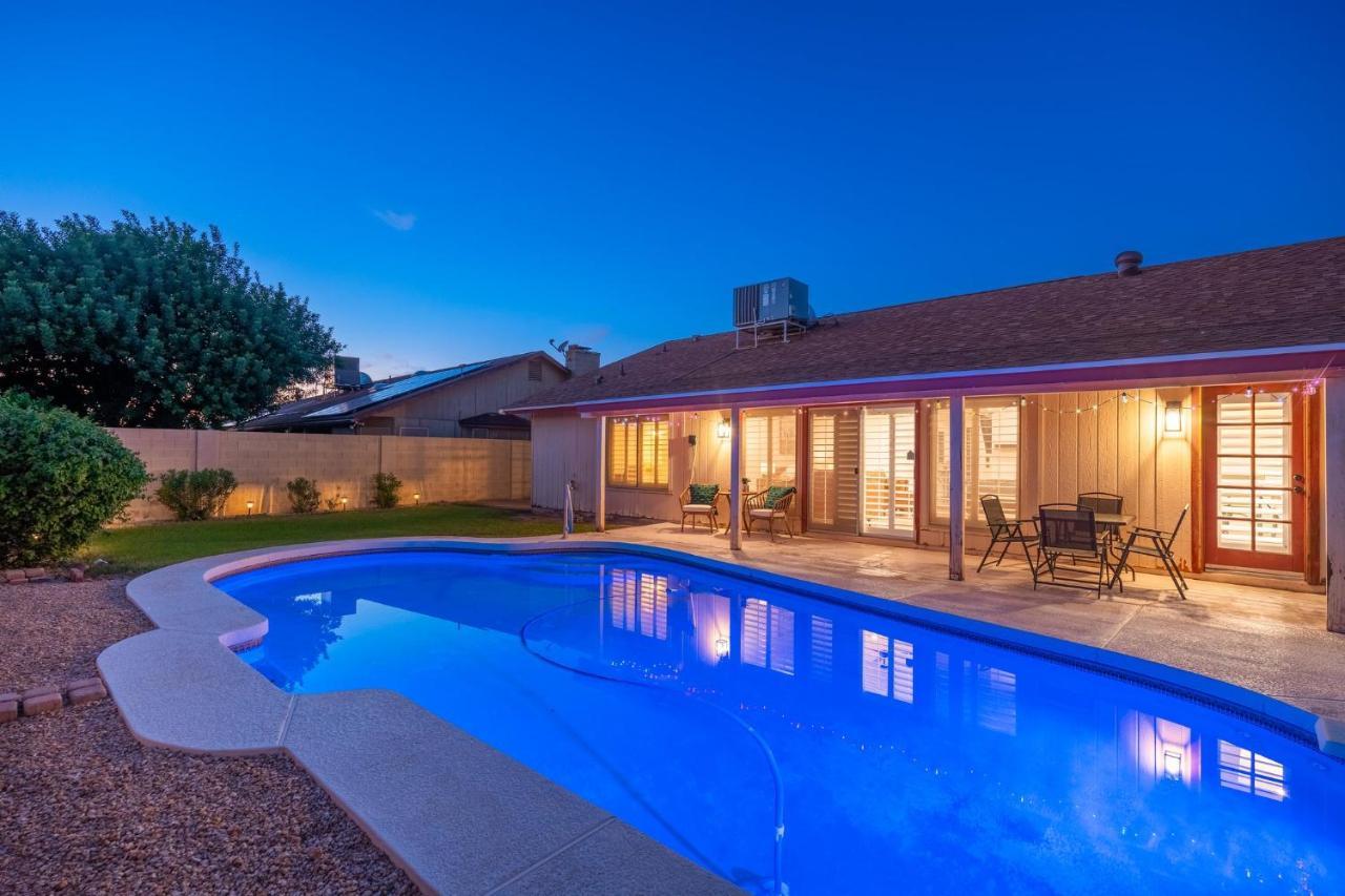 Large Pool With Diving Board, Remodeled 3Bdrm, Near State Farm Stdm And More! Peoria Exterior photo